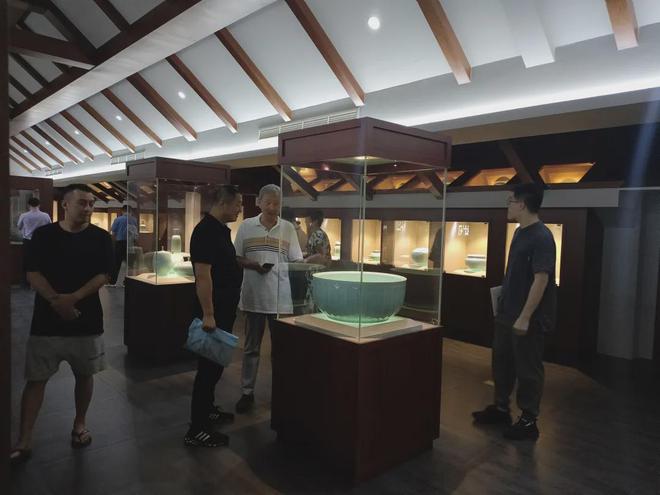 浙江省硅酸鹽學(xué)會(huì)智庫專家赴龍泉開展技術(shù)服務(wù)交流與展覽展示活動(dòng)